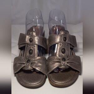 CLARK'S Artisan Pewter Metallic Leather Slip On Sandals Size 10W